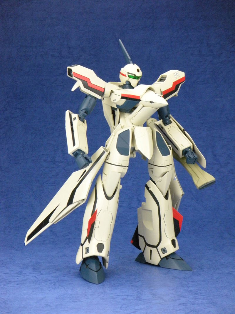 Macross Plus 1/60 Scale Pre-Painted PVC Figure: Perfect Transformation YF-19 New Version With Fast Pack (Re-run) image 11