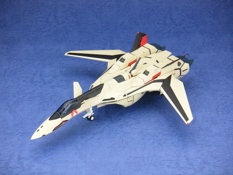 Macross Plus 1/60 Scale Pre-Painted PVC Figure: Perfect Transformation YF-19 New Version With Fast Pack (Re-run) image 2