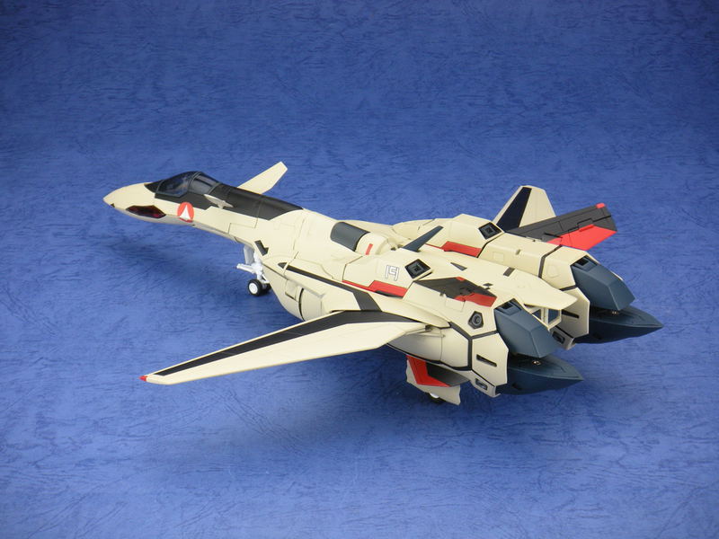 Macross Plus 1/60 Scale Pre-Painted PVC Figure: Perfect Transformation YF-19 New Version With Fast Pack (Re-run) image 3