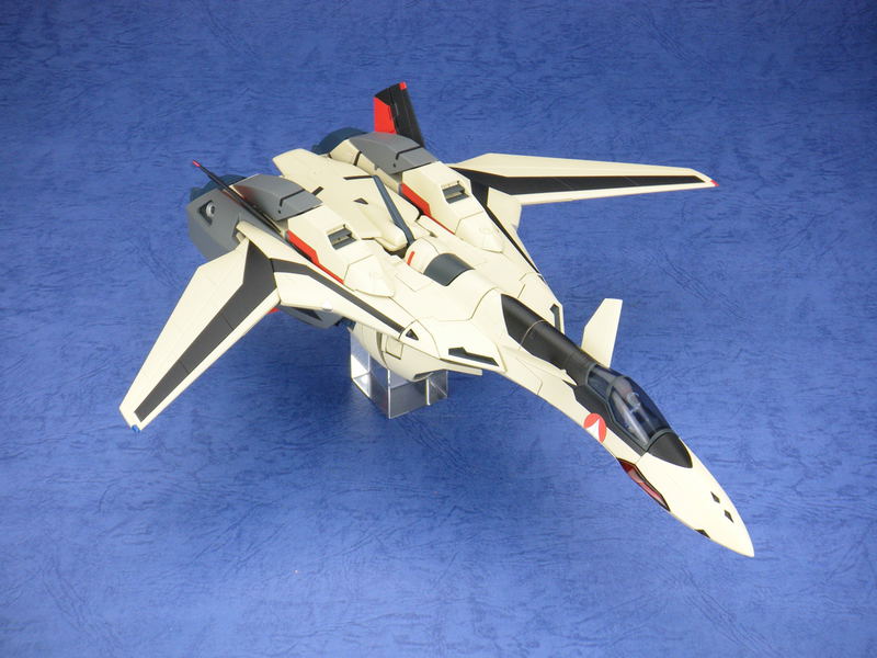 Macross Plus 1/60 Scale Pre-Painted PVC Figure: Perfect Transformation YF-19 New Version With Fast Pack (Re-run) image 5