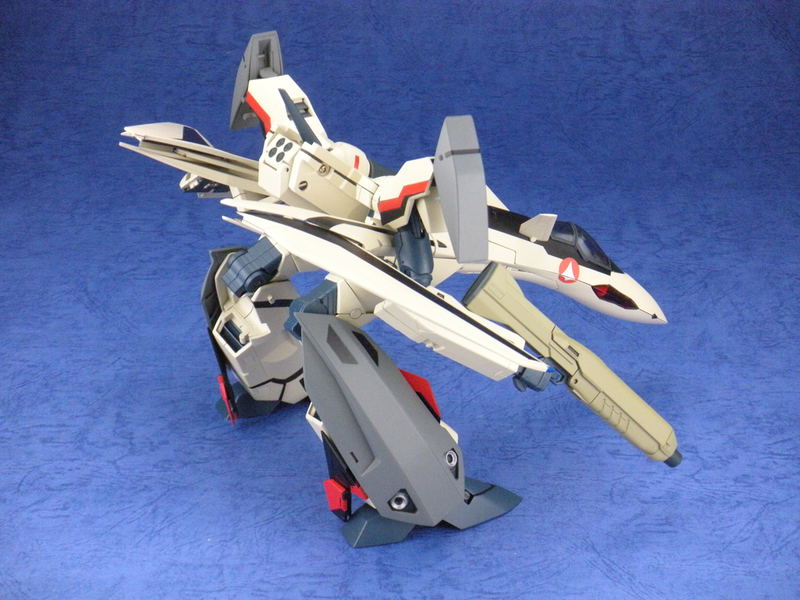 Macross Plus 1/60 Scale Pre-Painted PVC Figure: Perfect Transformation YF-19 New Version With Fast Pack (Re-run) image 8