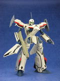 Macross Plus 1/60 Scale Pre-Painted PVC Figure: Perfect Transformation YF-19 New Version With Fast Pack (Re-run) thumbnail 9