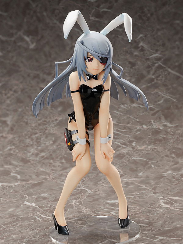 IS (Infinite Stratos) 1/4 Scale Pre-Painted Figure: Laura Bodewig Bareleg Bunny Ver. image 3