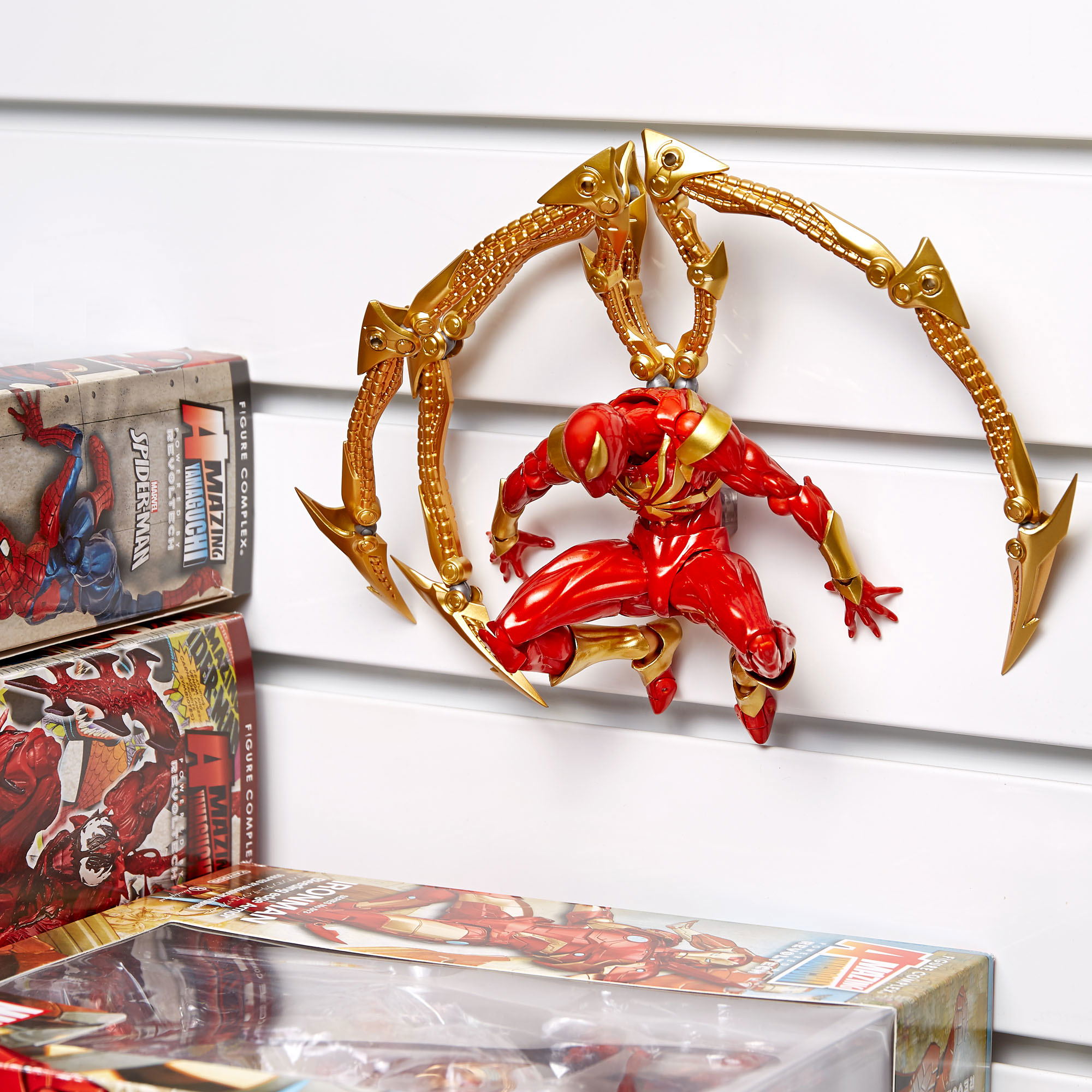Ultimate Spider-Man Amazing Yamaguchi No. 023: Iron Spider