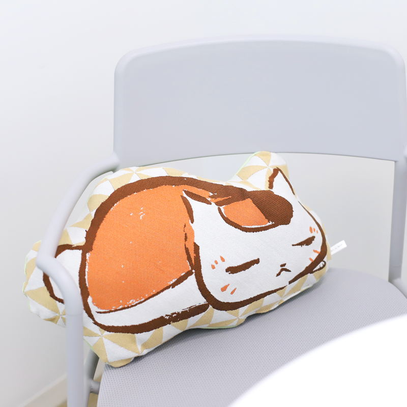 Natsume's Book of Friends Die-cut Gobelin Cushion B: Nyanko Sensei Sound Asleep image 3