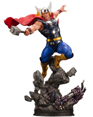 Marvel Universe Avengers 1/6 Scale Fine Art Statue: Thor_