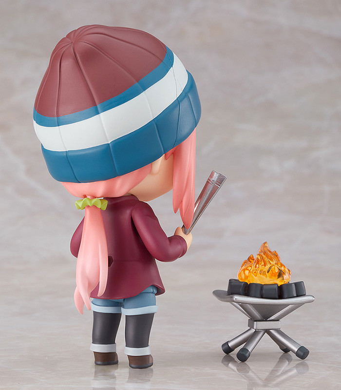 Nendoroid No. 1623-DX Yuru Camp: Nadeshiko Kagamihara: Solo Camp Ver. DX Edition [GSC Online Shop Limited Ver.] image 5
