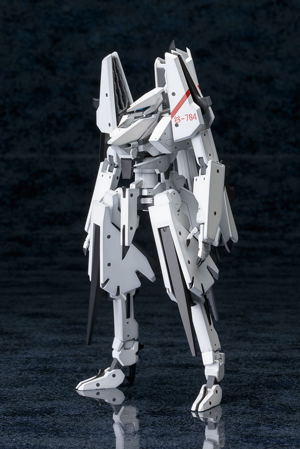 Knights of Sidonia 1/100 Scale Plastic Model Kit: Type 17 Tsugumori Custom 2 (Re-run)