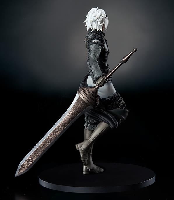 NieR Replicant ver.1.22474487139... Statuette: Adult Protagonist image 3