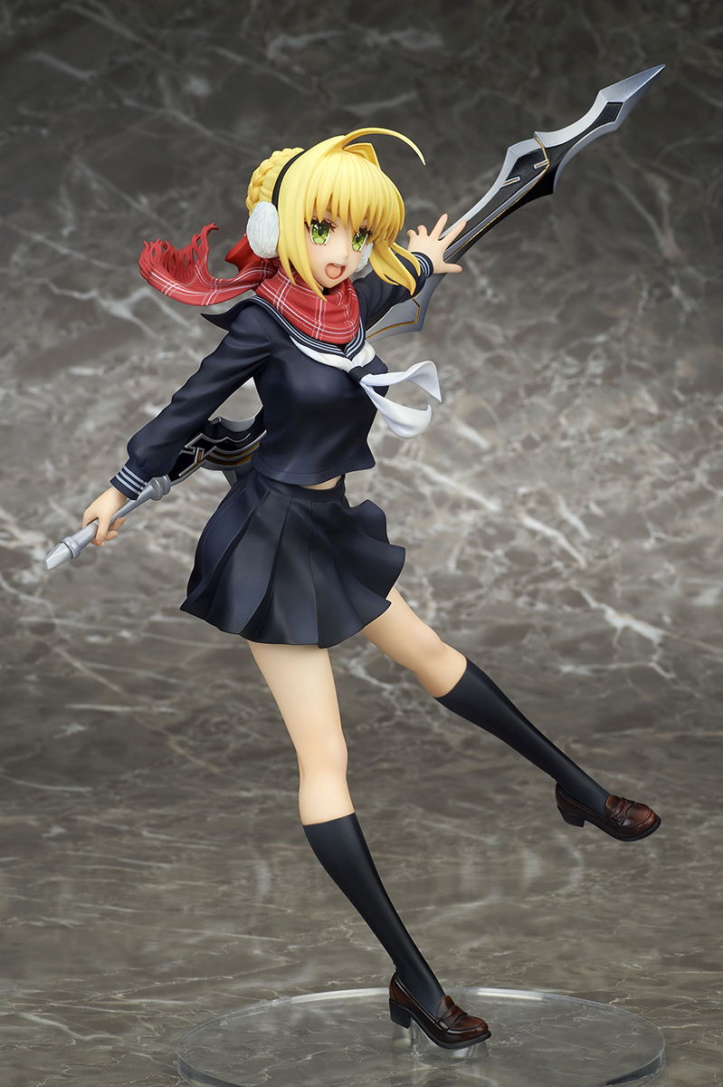 Fate/Extella Link 1/7 Scale Pre-Painted Figure: Nero Claudius Winter Roma Outfit Another Ver. image 4