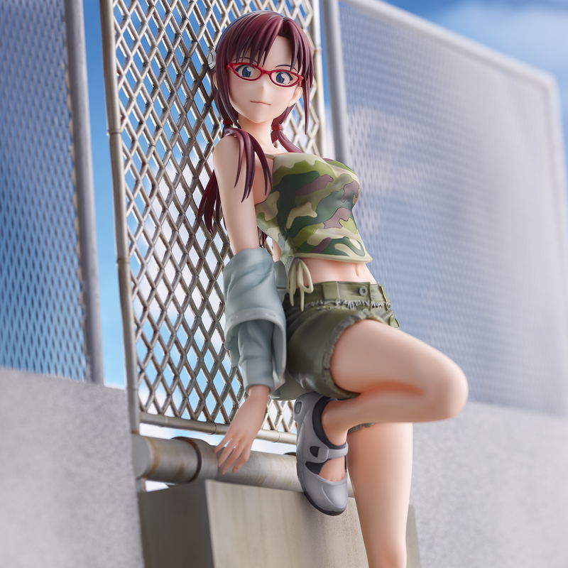 Rebuild of Evangelion Pre-Painted Figure: Mari Makinami Illustrious image 3