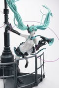 Good Smile 20th Anniversary Book - Hatsune Miku Love Is War Refine Ver. (Figure included) thumbnail 3