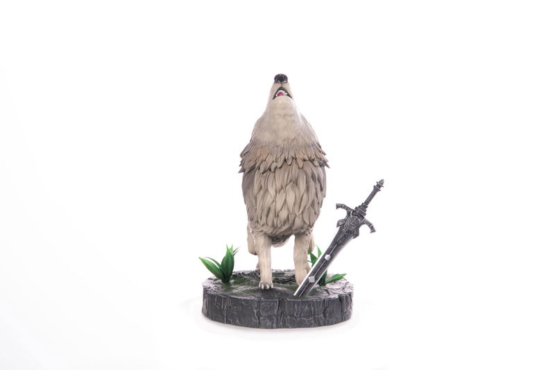 Dark Souls PVC Painted Statue: The Great Grey Wolf Sif SD [Standard Edition] image 3