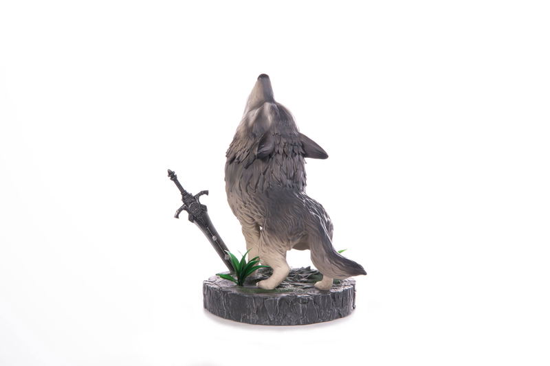 Dark Souls PVC Painted Statue: The Great Grey Wolf Sif SD [Standard Edition] image 6