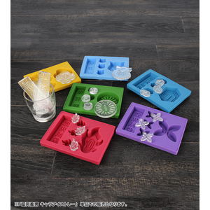 Demon Slayer: Kimetsu No Yaiba - Tomioka Giyu Character Ice Tray_