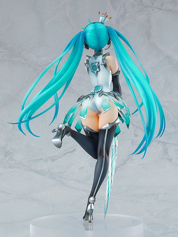 Hatsune Miku GT Project 1/7 Scale Pre-Painted Figure: Racing Miku 2013 Rd. 4 SUGO Support Ver. [AQ] image 4