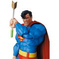 MAFEX Batman The Dark Knight Returns: Superman (The Dark Knight Returns) thumbnail 2