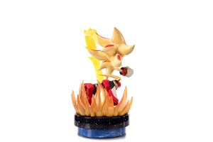 Sonic the Hedgehog Resin Painted Statue: Super Shadow [Standard Edition]