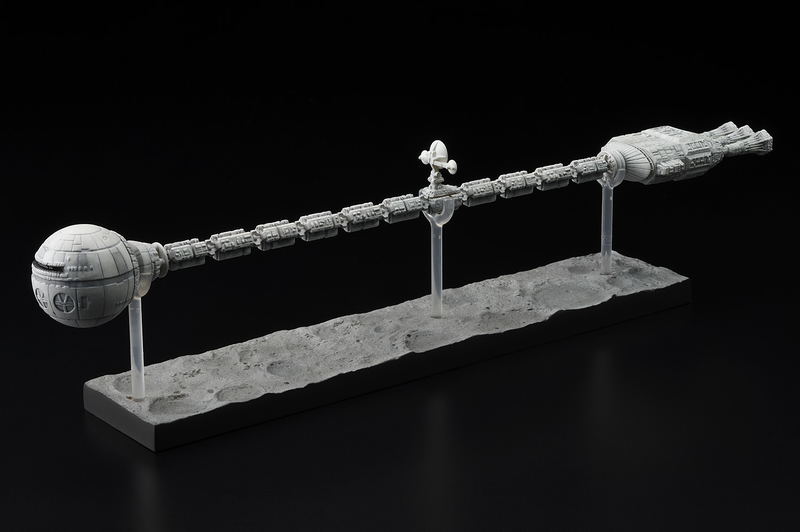 2001 A Space Odyssey Pre-Painted Figure: Discovery One (Re-run) image 2