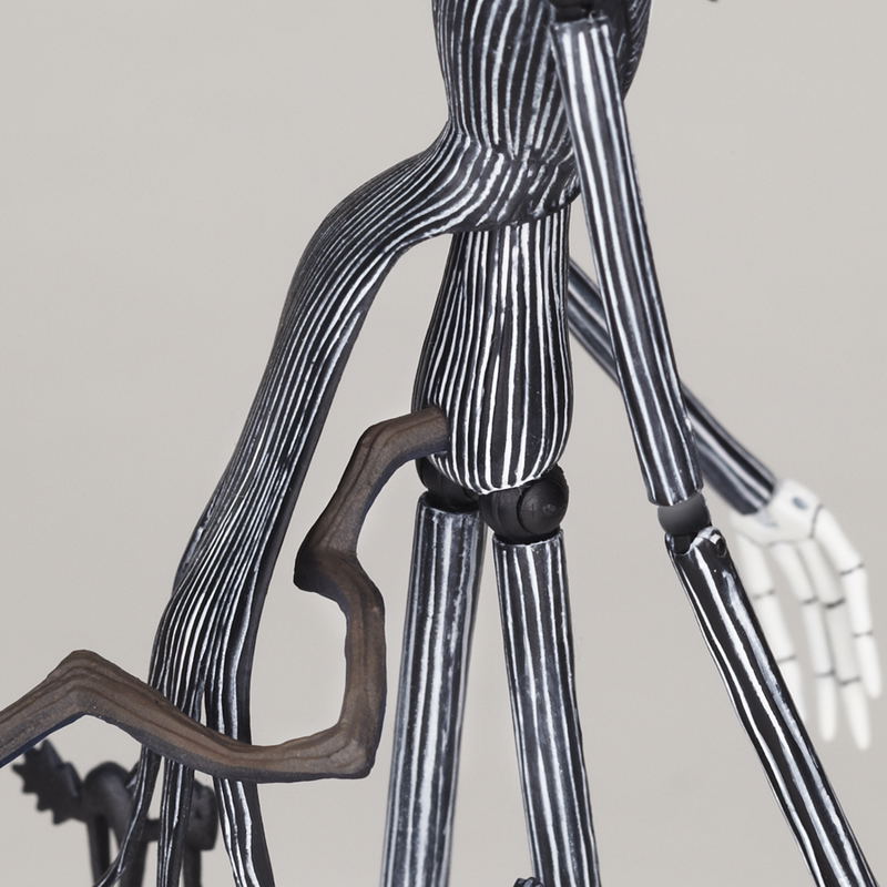 Legacy of Revoltech LR-058 The Nightmare Before Christmas: Jack Skellington Glow in the Dark Ver. image 10