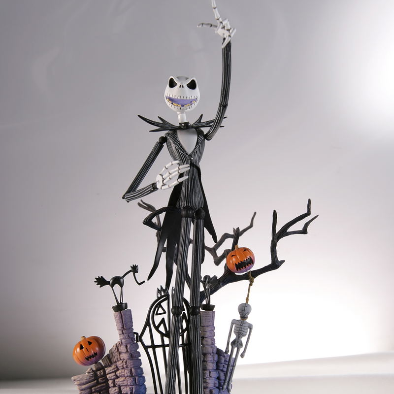 Legacy of Revoltech LR-058 The Nightmare Before Christmas: Jack Skellington Glow in the Dark Ver. image 4