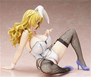 Creator's Collection 1/4 Scale Pre-Painted Figure: Chie Bunny Version