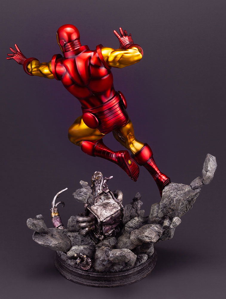 Marvel Universe Avengers 1/6 Scale Fine Art Statue: Iron Man image 13
