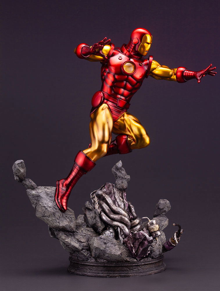 Marvel Universe Avengers 1/6 Scale Fine Art Statue: Iron Man image 8