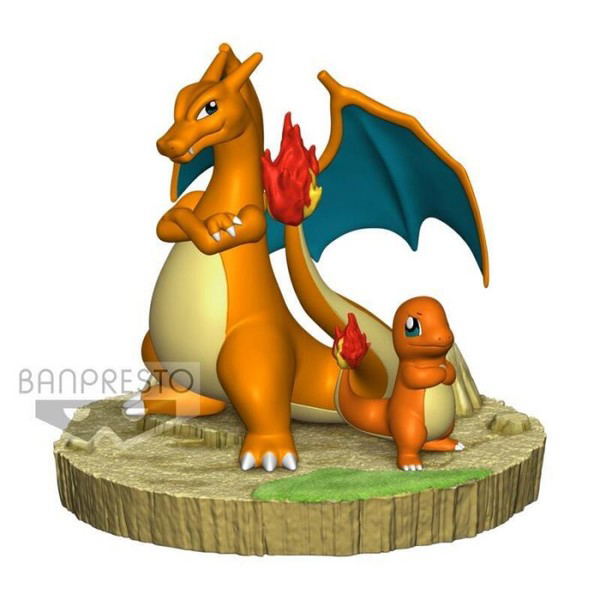 Pokemon Charizard & Charmander Pre-Painted Figure image 1