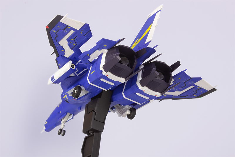 Raiden V Director's Cut 1/100 Scale Plastic Model Kit: FT-00004A Azuma 2P Color Ver. image 5