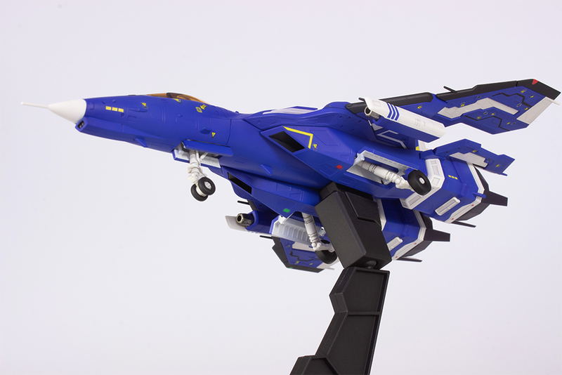 Raiden V Director's Cut 1/100 Scale Plastic Model Kit: FT-00004A Azuma 2P Color Ver. image 6