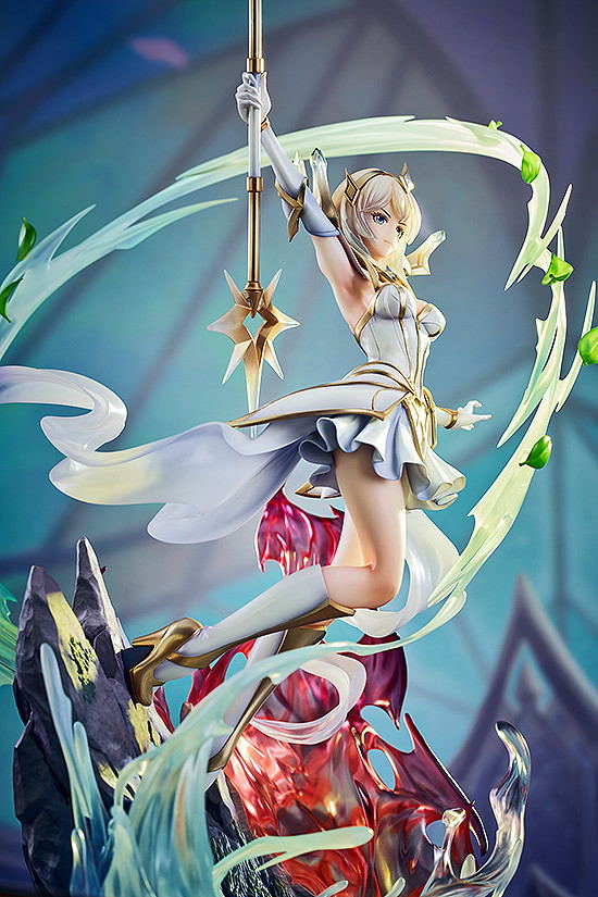 League of Legends 1/7 Scale Pre-Painted Figure: Elementalist Lux image 13