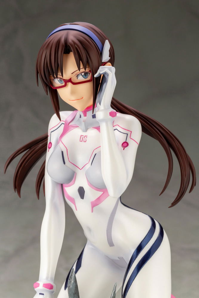 Evangelion 3.0+1.0 Thrice Upon a Time 1/6 Scale Pre-Painted Figure: Mari Illustrious Makinami White Plugsuit Ver. image 10