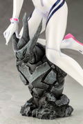 Evangelion 3.0+1.0 Thrice Upon a Time 1/6 Scale Pre-Painted Figure: Mari Illustrious Makinami White Plugsuit Ver. thumbnail 12