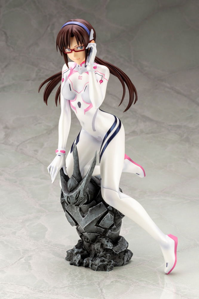 Evangelion 3.0+1.0 Thrice Upon a Time 1/6 Scale Pre-Painted Figure: Mari Illustrious Makinami White Plugsuit Ver. image 2