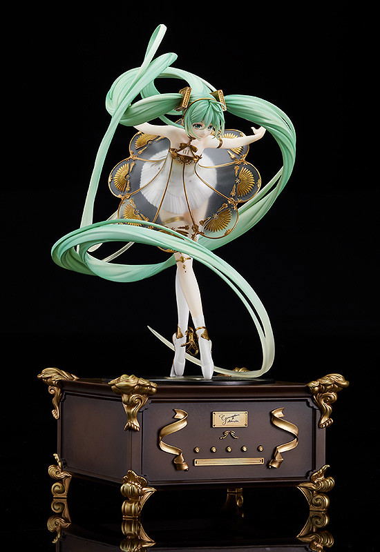 Character Vocal Series 01 Hatsune Miku 1/1 Scale Pre-Painted Figure: Hatsune Miku Symphony 5th Anniversary Ver. image 12
