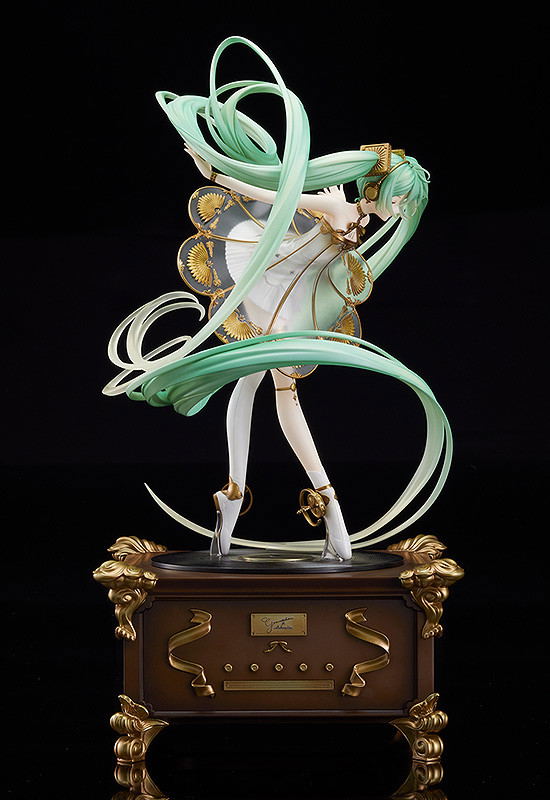 Character Vocal Series 01 Hatsune Miku 1/1 Scale Pre-Painted Figure: Hatsune Miku Symphony 5th Anniversary Ver. image 9