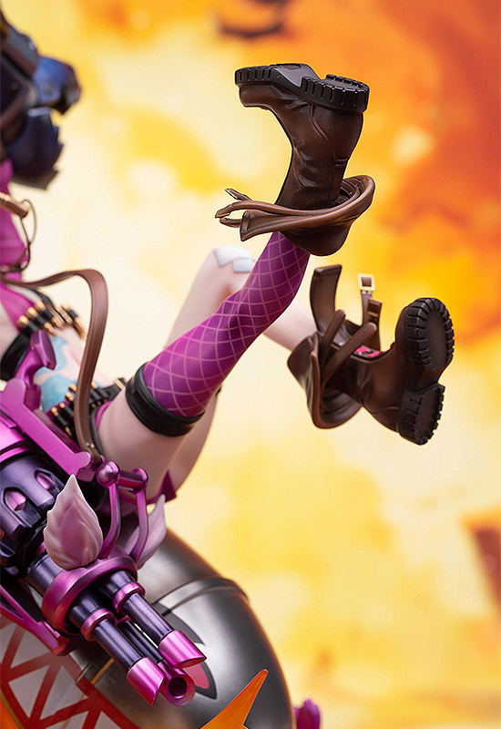 League of Legends 1/7 Scale Pre-Painted Figure: Jinx image 11