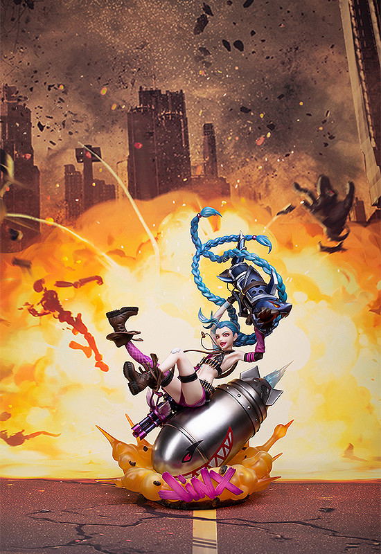 League of Legends 1/7 Scale Pre-Painted Figure: Jinx image 2
