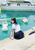 Hina Kikuchi 1st Photobook - Flapping thumbnail 2