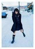 Hina Kikuchi 1st Photobook - Flapping thumbnail 5