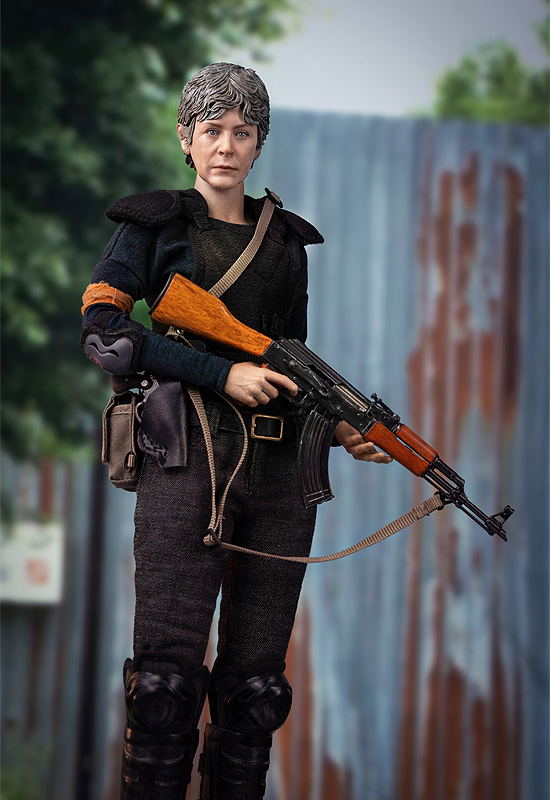The Walking Dead 1/6 Scale Action Figure: Carol Peletier image 6