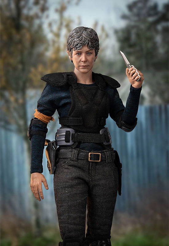 The Walking Dead 1/6 Scale Action Figure: Carol Peletier image 9