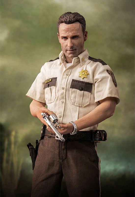 The Walking Dead 1/6 Scale Action Figure: Rick Grimes Season 1 image 6