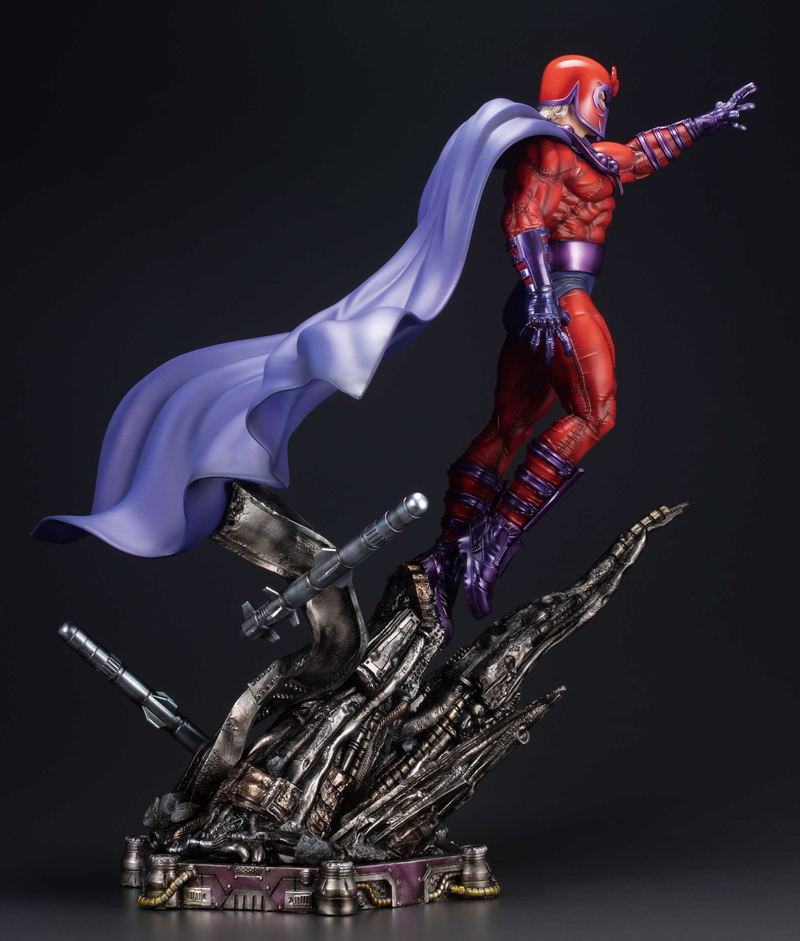 Marvel Universe X-Men 1/6 Scale Fine Art Statue: Magneto image 6