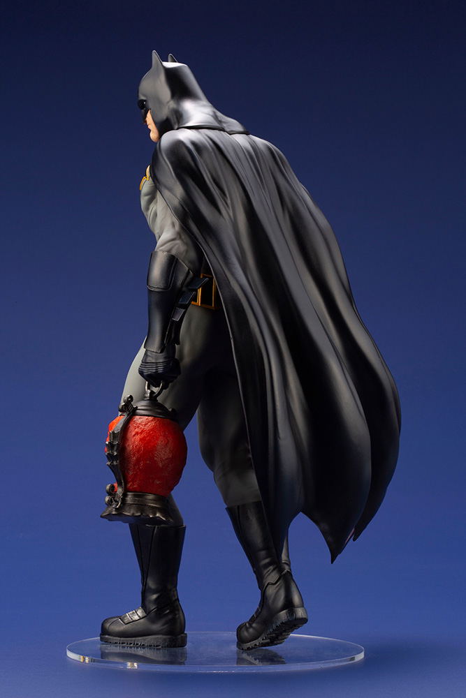 ARTFX Batman Last Knight on Earth 1/6 Scale Pre-Painted Figure: Batman image 5