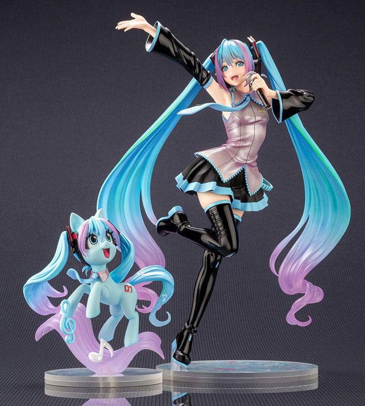 My Little Pony Bishoujo 1/7 Scale Pre-Painted Figure: Hatsune Miku image 2
