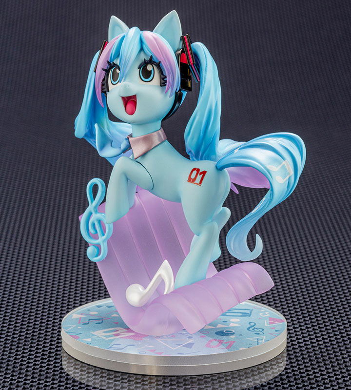 My Little Pony Bishoujo 1/7 Scale Pre-Painted Figure: Hatsune Miku image 17