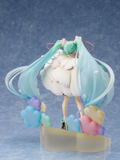 Piapro Characters 1/7 Scale Pre-Painted Figure: Hatsune Miku Magical Mirai 2021 Ver. thumbnail 8