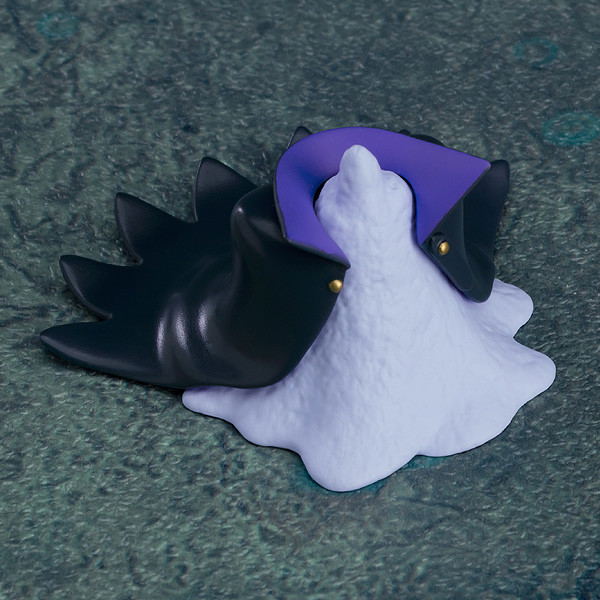 Nendoroid No. 1759 The Vampire Dies in No Time: Draluc & John image 3